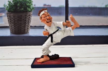 CARICATURA DI MESTIERE “KARATE” LES ALPES. - immagine 5